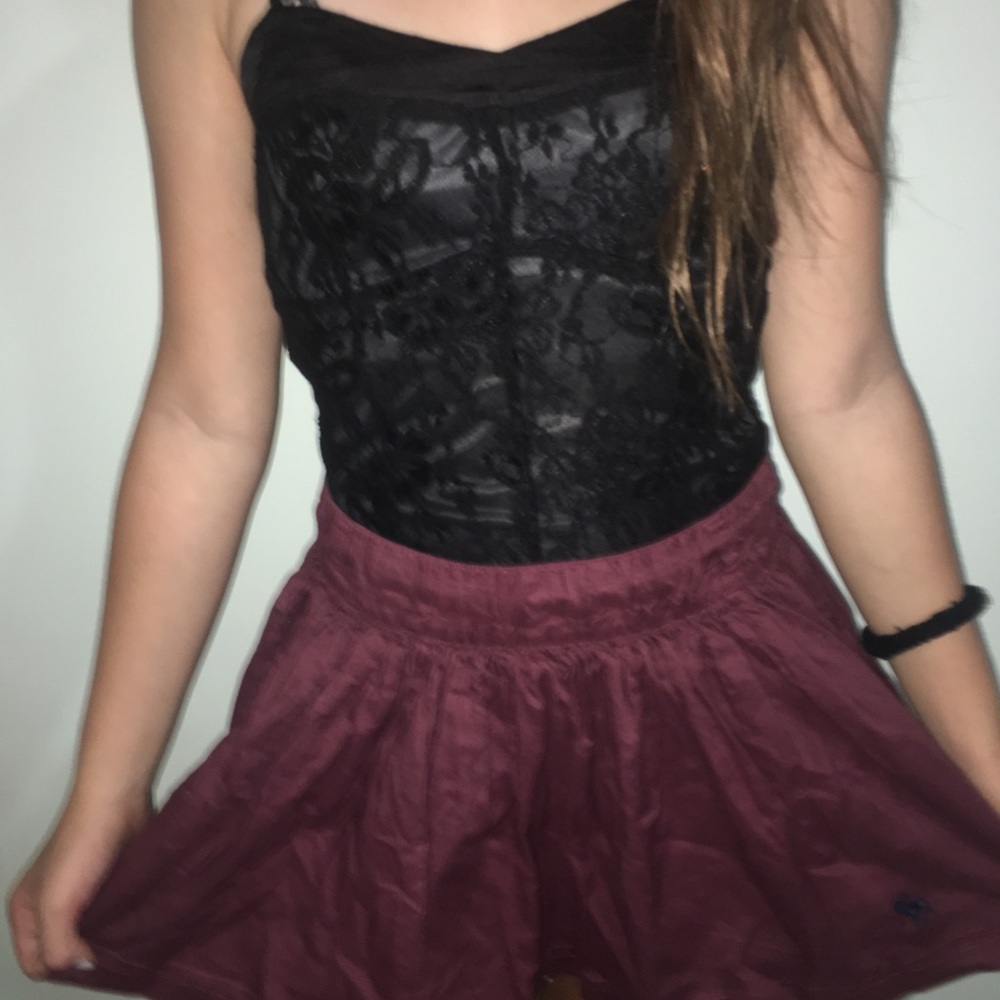 ✨•EXPRESS BLACK LACE TOP•✨ - Picture 2 of 3